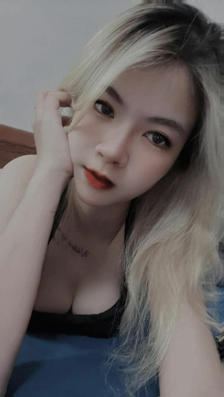 Hẹn hò cùng ông chú già khú khắm nhưng địt khỏe